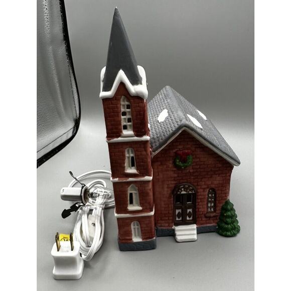 Church Brick Red Dickens Christmas Village Holiday Expressions 1991 China - Picture 1 of 11